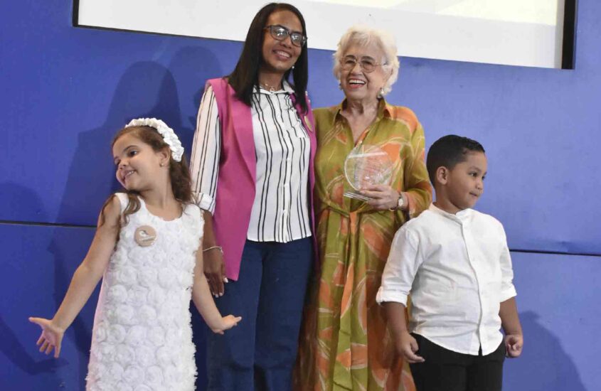 Tercer Foro de Mujeres Periodistas Dominicanas suma voces contra el silencio y la violencia digital