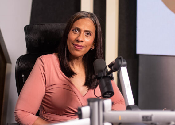 La voz de Susana Gautreau encarna una defensa firme de la autenticidad, la conciencia crítica y la transformación social en los espacios digitales.