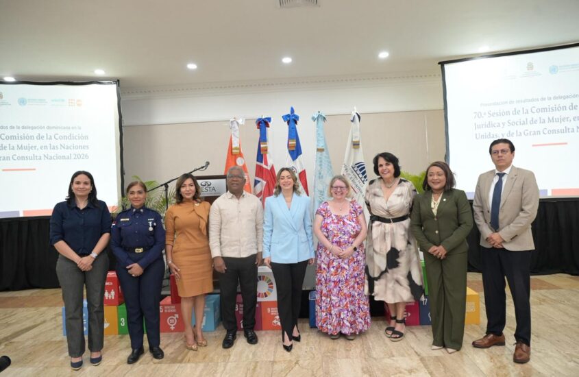 Consulta revela barreras en empleo, salud e institucionales para las mujeres dominicanas